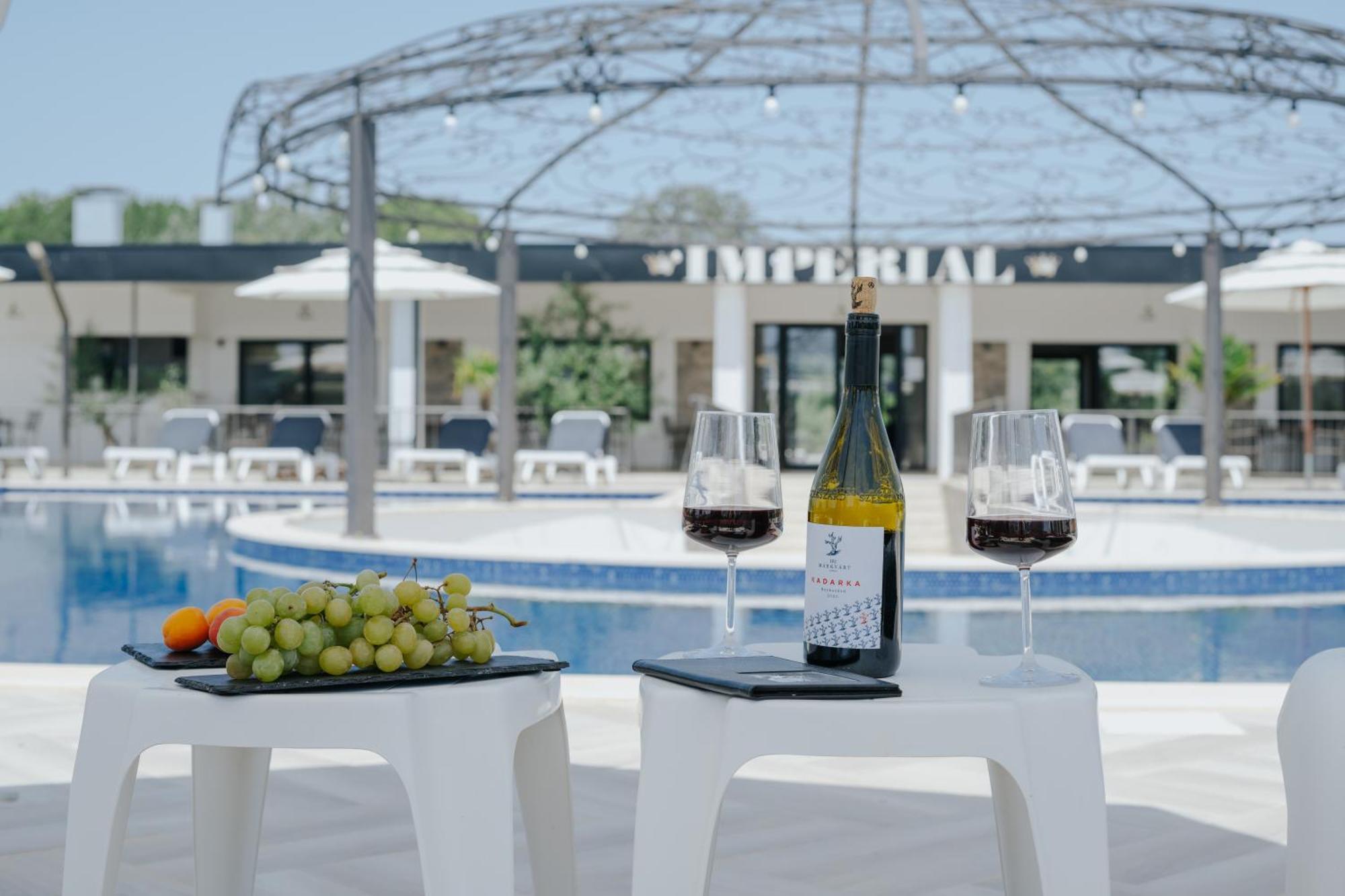 Imperial Family Resort Ulcinj Exterior photo