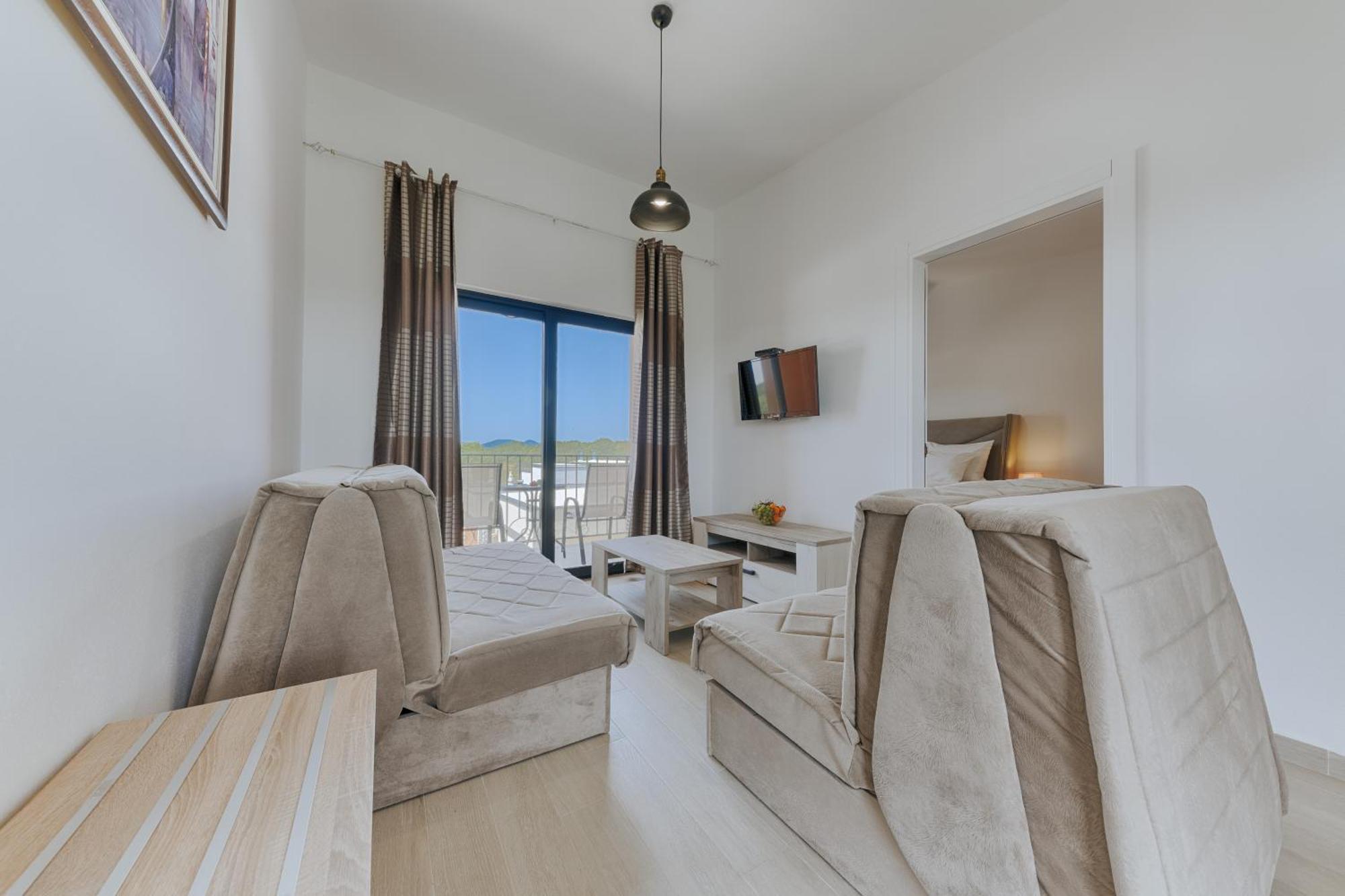 Imperial Family Resort Ulcinj Exterior photo