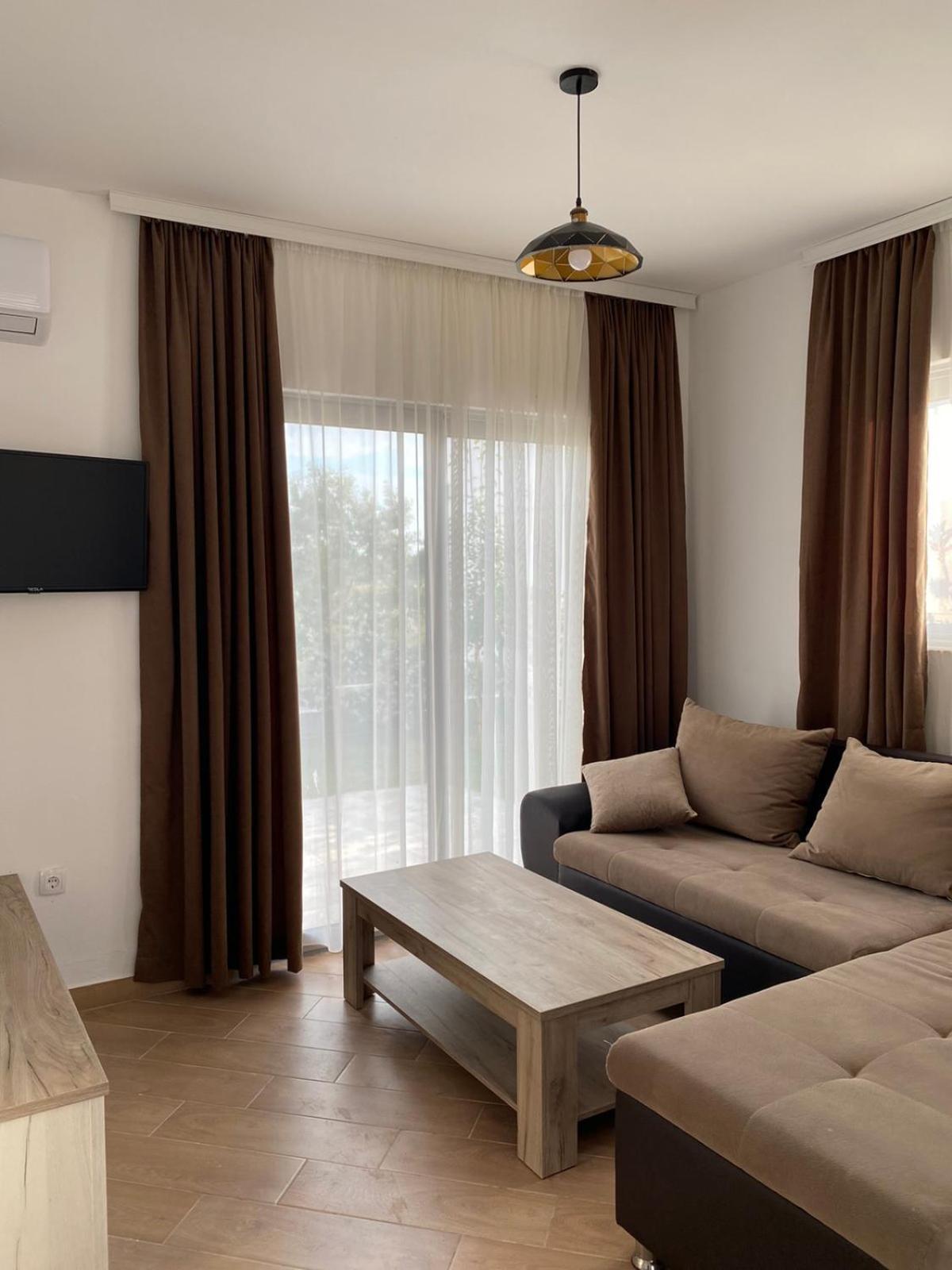 Imperial Family Resort Ulcinj Exterior photo