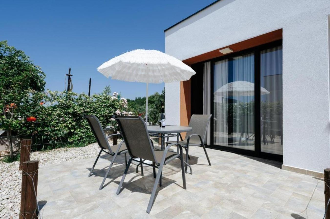 Imperial Family Resort Ulcinj Exterior photo